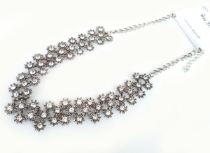 №5891 Ожерелье серебро ромашки короткая цепочка